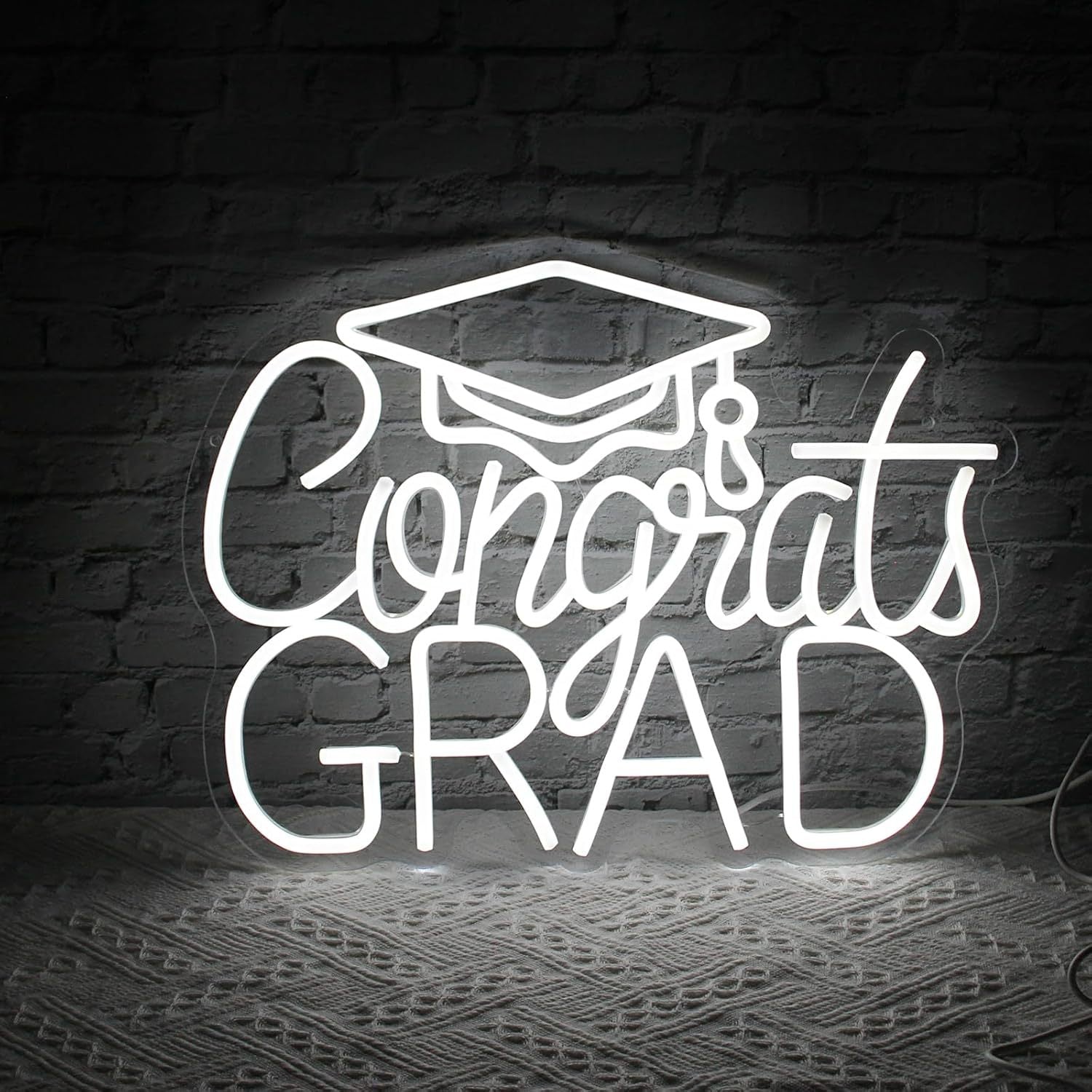LED Neon Graduation Cap Cool White Light Sign By USB - Adjustable Brightness with ON/Off Switch , Wall Decor LED Sign for Graduation Celebration,42cm/16.5"x 23cm/9.1"